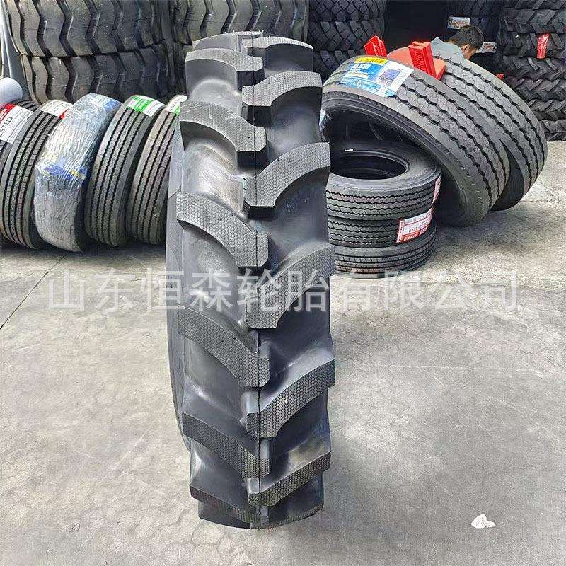 朝阳12.4-28水旱两用拖拉机人字轮胎 11.2/12.4-24-28农用车轮胎