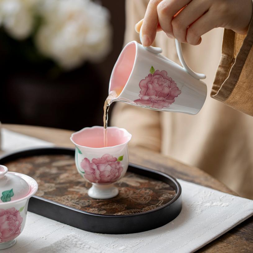 纯手绘玫瑰花陶瓷公道杯白瓷匀杯女士高颜值茶道配件家用带把公杯