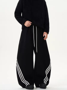 KISKO美式复古三条杠阔腿弯刀卫裤男女重磅宽松休闲运动潮牌裤子