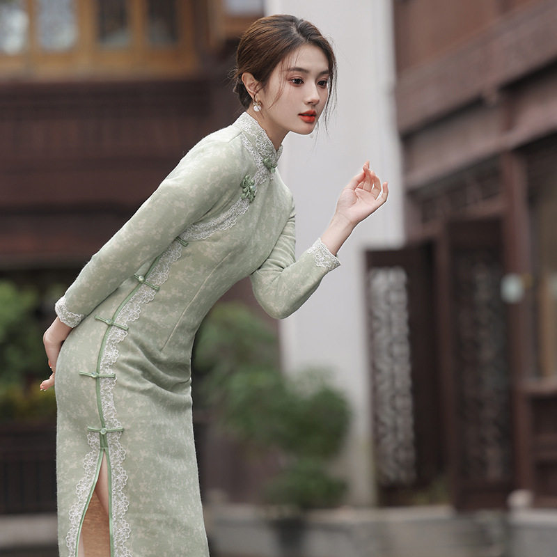 2026新款春秋新中式改良曼丽绒长款气质淑女蕾丝花边少女日常