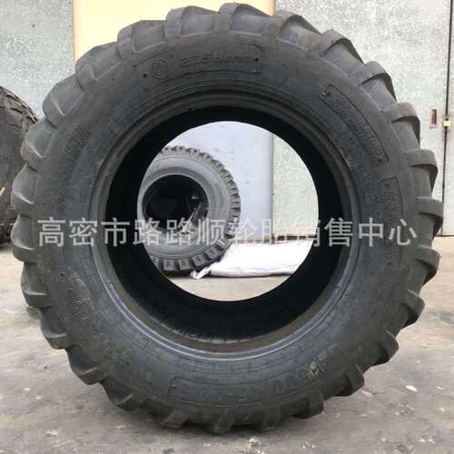 供应真空轮胎800/45-26.5 700/50-26.5 650/50-26.5 700/50-22.5