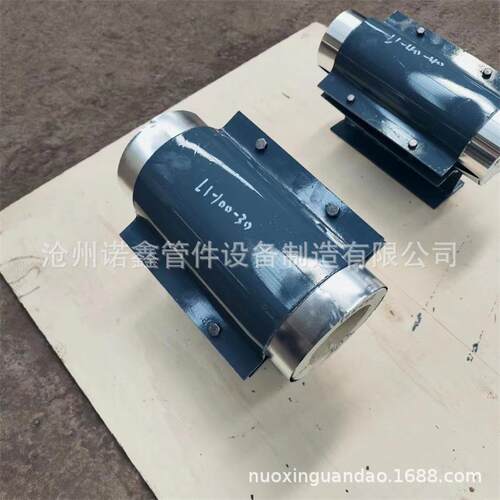 低温冷却水循环管路保冷管托L1聚氨酯半圆形木托T型159管座实体厂
