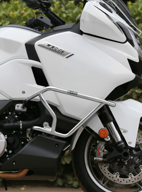 GSADV适用于春风国宾1250TRG不锈钢护杠保险杠防摔竞技杠改装配件