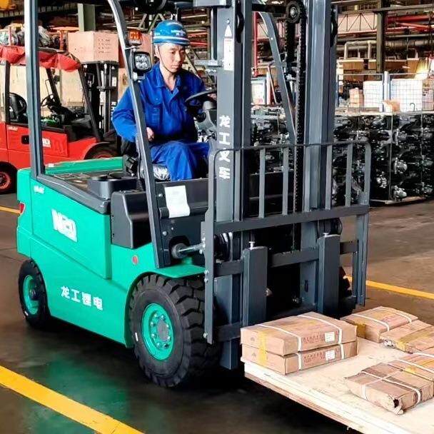 龙工 2吨锂电电瓶叉车 操作灵活 爬坡强劲 持久续航迷你全电动
