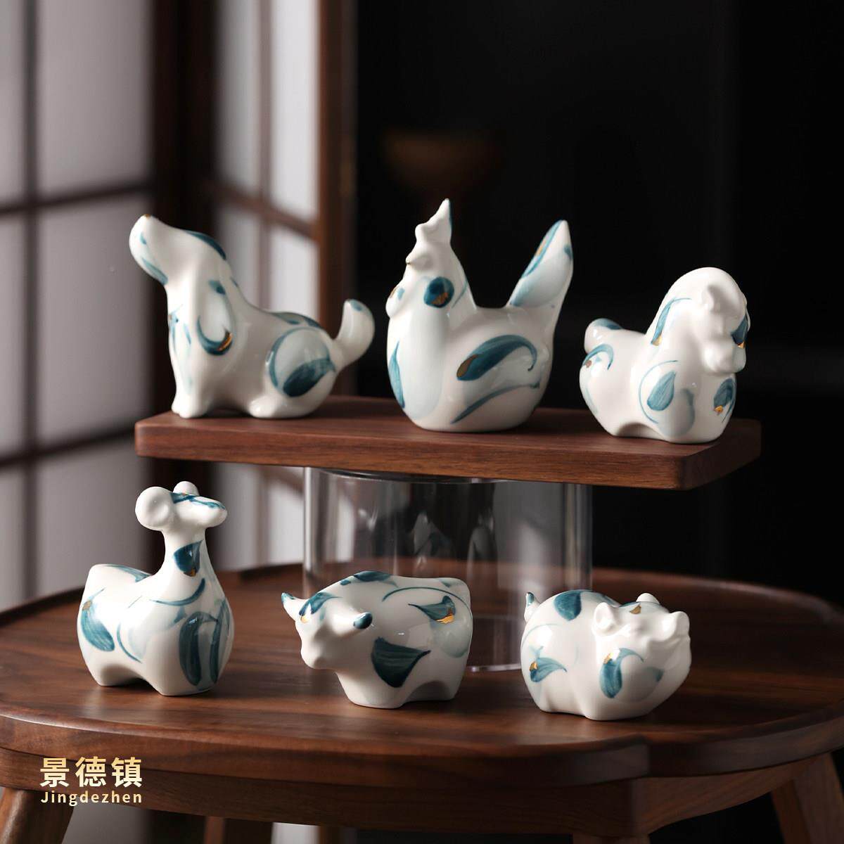 手厅绘青花十二生品OLL肖陶瓷雕塑摆玄件高档客关家居蛇年饰风水
