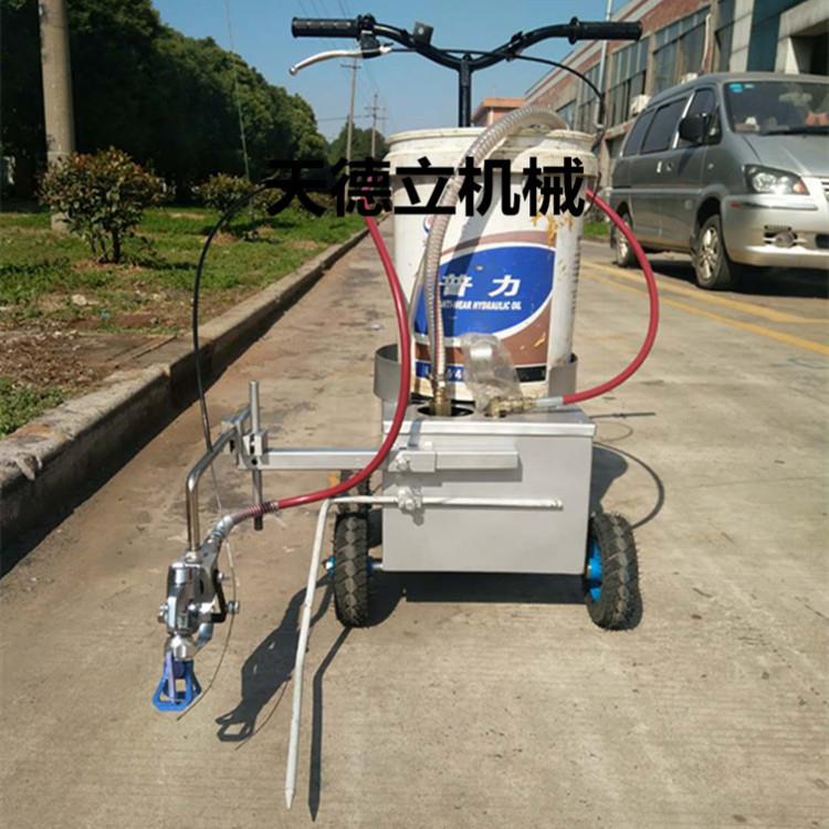 CDHX-30型充电式道路划线机 220V电源充48V冷喷车位线划线机