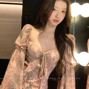 女气质收腰显瘦上衣 绮丽香风覆古碎花方领雪纺衫 YOLI 张宥利