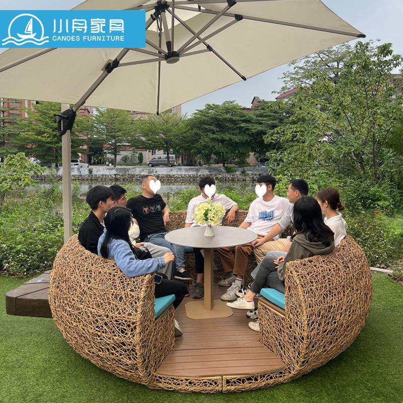 户外网红鸟巢卡座藤编沙发树上鸟窝造型餐厅酒店景区打卡拍照景观