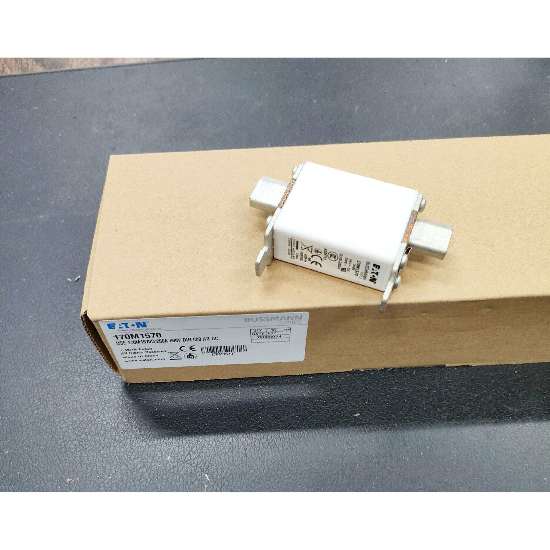 170M1570 快速熔断器690V 200A 巴斯曼BUSSMANN快速熔断器