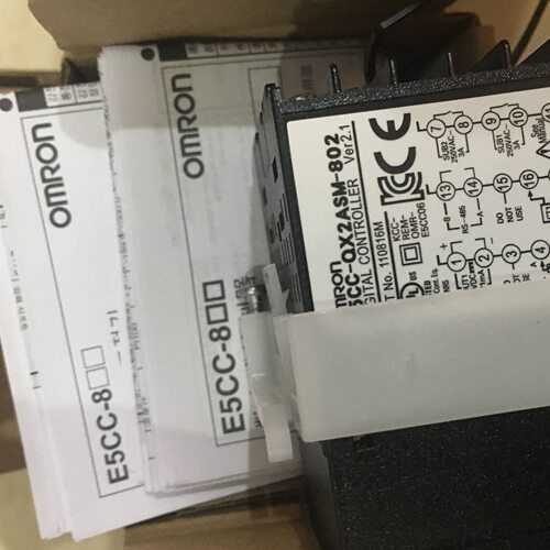 温控E5CC-CQ2ASM-002 E5CC-CX2DSM-804 CQ3ASM/QX2ABM-002/000