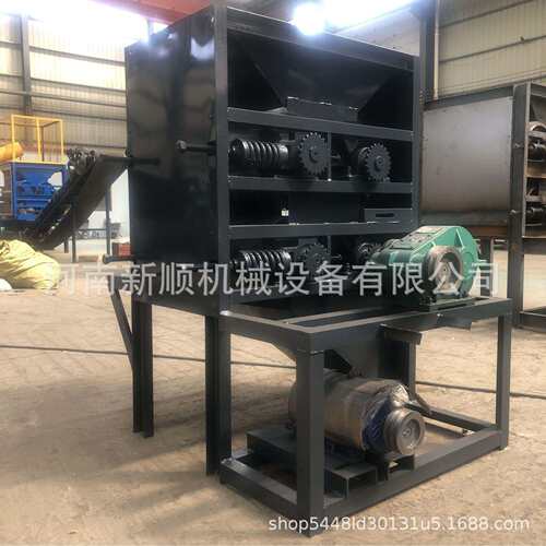 废旧饮料瓶易拉罐压扁机 全自动铝罐挤扁机 废铁金属罐挤片机