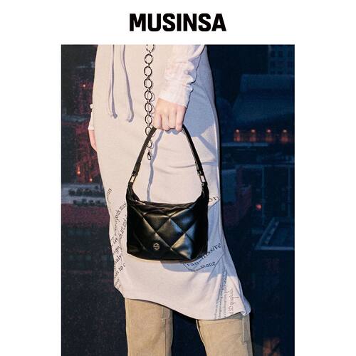 SEMICODE glow puff bag - black韩国官网直邮进口MUSINSA