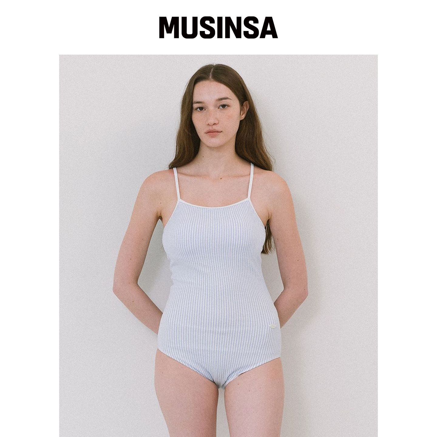 LAMINEZ 条纹开背泳衣 - 天空蓝 MUSINSA韩国直邮官方正品