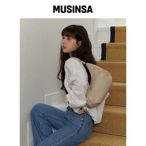 OVHEE LOEB 尼龙hobo包_Beige MUSINSA韩国直邮官方正品