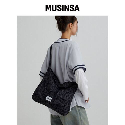 MACNI LEOPARD SUEDE ECO CROSS BAG 黑色韩国官网直邮进口