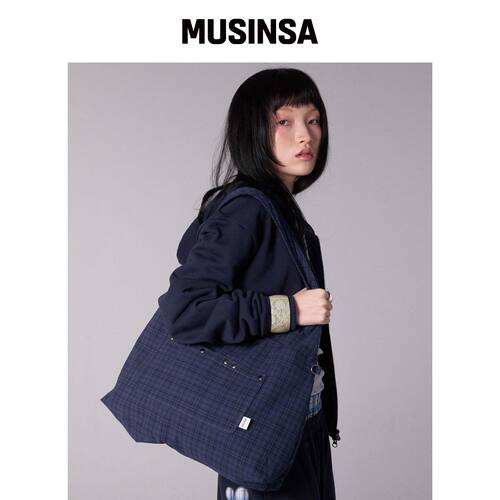 YOUHEE CHECK STUD 棉质大包_NAVY MUSINSA韩国官网直邮进口