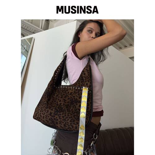YEOMIM 中号斜挎包（豹纹） MUSINSA韩国官网直邮进口
