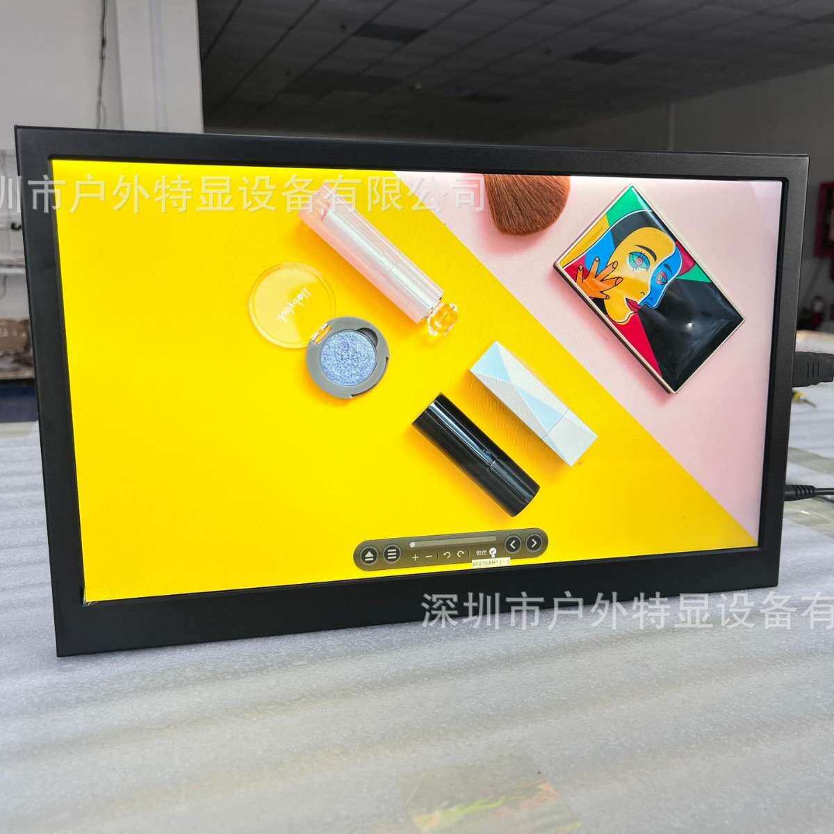 15.6薄款1000CD高亮度显示器铝合金外观材质轻便横屏壁挂广告机