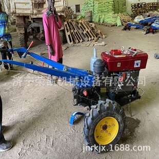 手摇启动柴油耕地拖拉机手扶旋耕机水田座位12马力拖拉机犁地松土