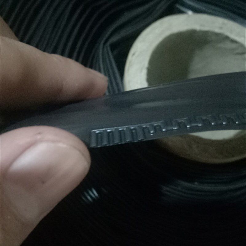 微喷带滴管农用大棚蔬菜膜下16迷宫式滴灌带滴水带节水灌溉设备