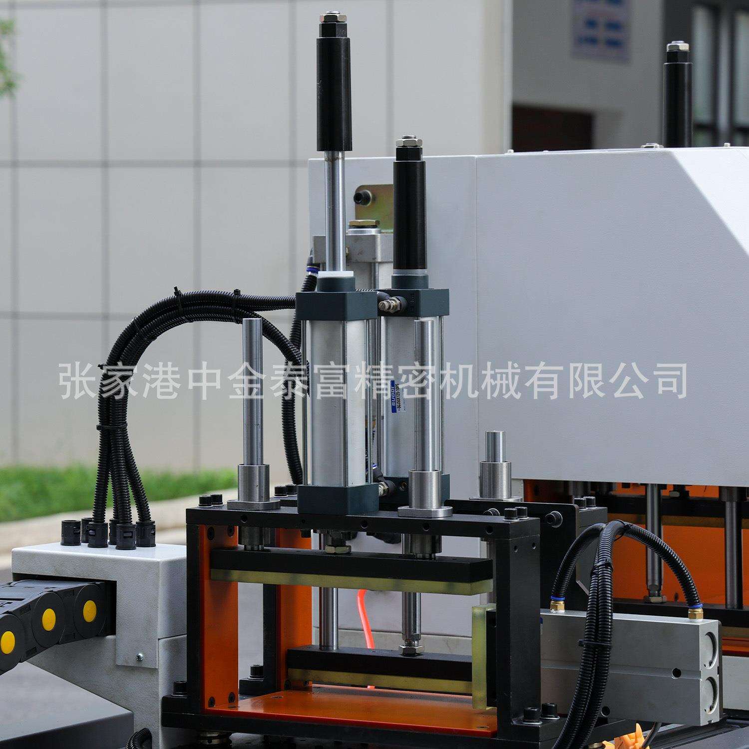 TF-455CNC全自动铝型材切割机铝管材锯切机圆管方管异形材切割机