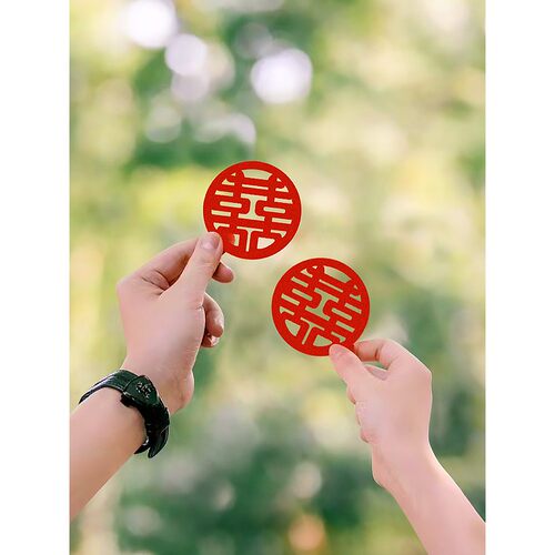 证书照片道具注册工具手扔小快乐的话囍文字和小对象旅游和婚礼特