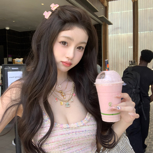 你的懒懒llan【巴黎香气】立体剪裁性感U领小香吊带上衣女2025新