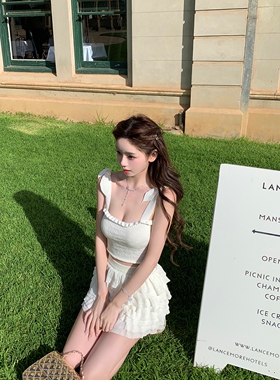 你的懒懒llan【香香24s】修身露腰吊带上衣+蛋糕半裙针织套装女