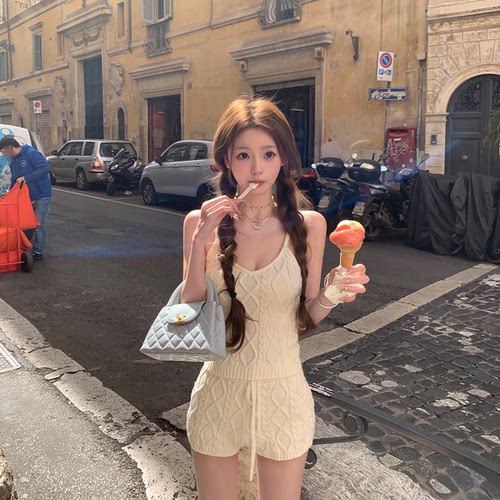 你的懒懒llan绞花针织套装