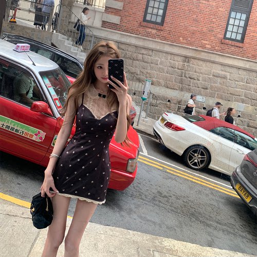 你的懒懒llan刺绣连衣裙+小衫