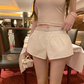 你 女 软fufu松弛感藏肉两色假两件短裤 懒懒llan 轻松出街组