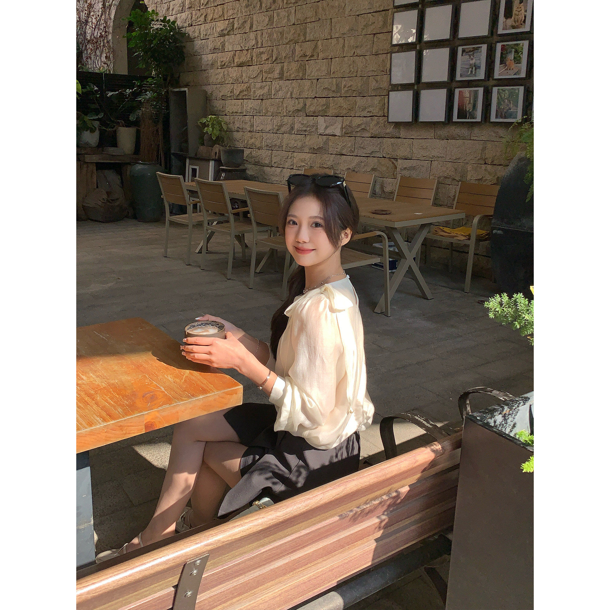 切糕自制小个子春款上衣女不规则荷叶边精致气质杏色长袖天丝衬衫