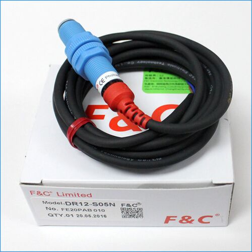 口罩机用嘉准F&C圆形M12光电开关DR12RI-S15N R2M三线NPN常开24V