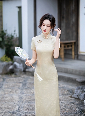 2026新款鹅黄色真丝桑蚕丝高端气质新中式夏季订婚日常款旗袍裙高