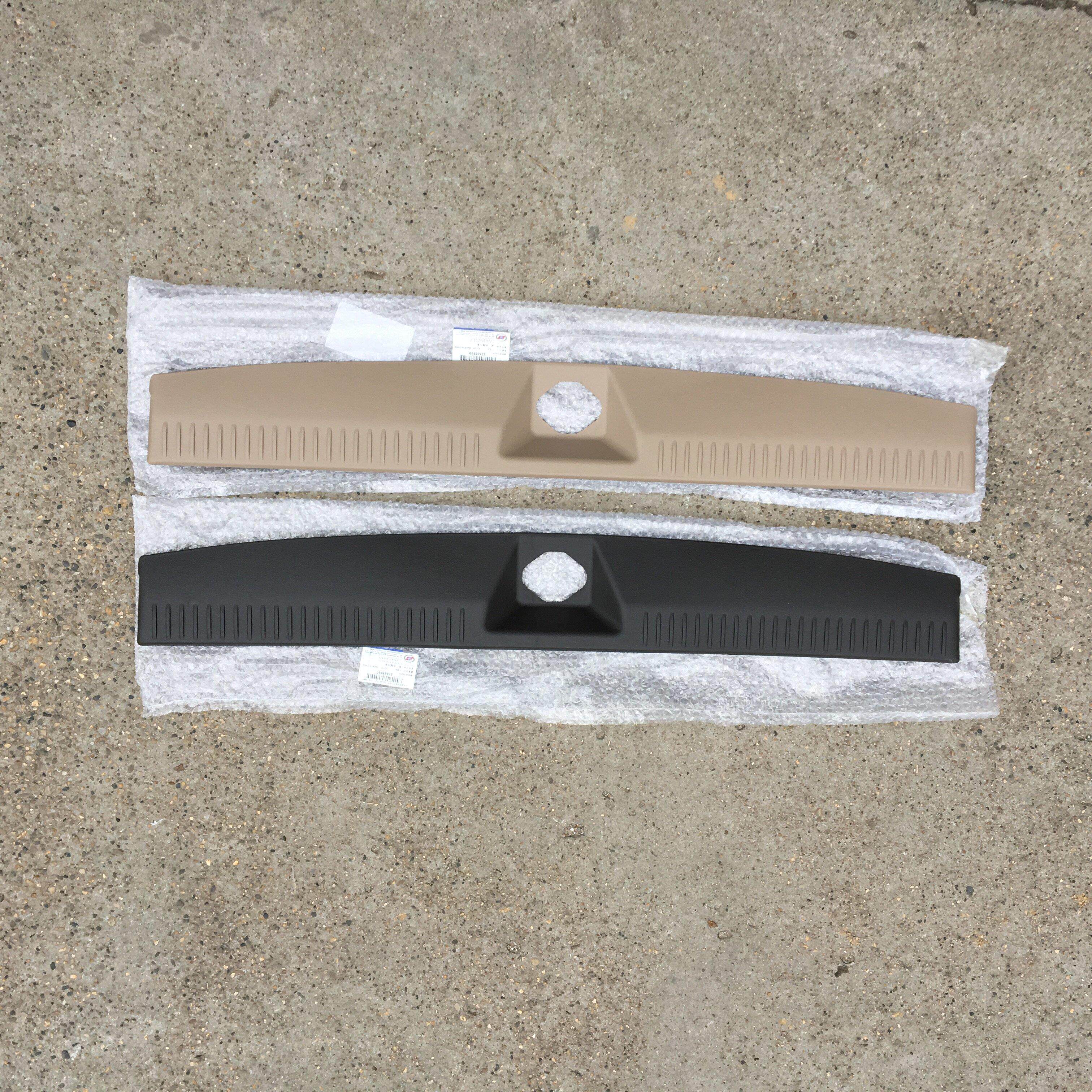 五菱宏光S尾门地毯压条 后门后备箱压板尾箱踏板门槛条锁扣装饰盖