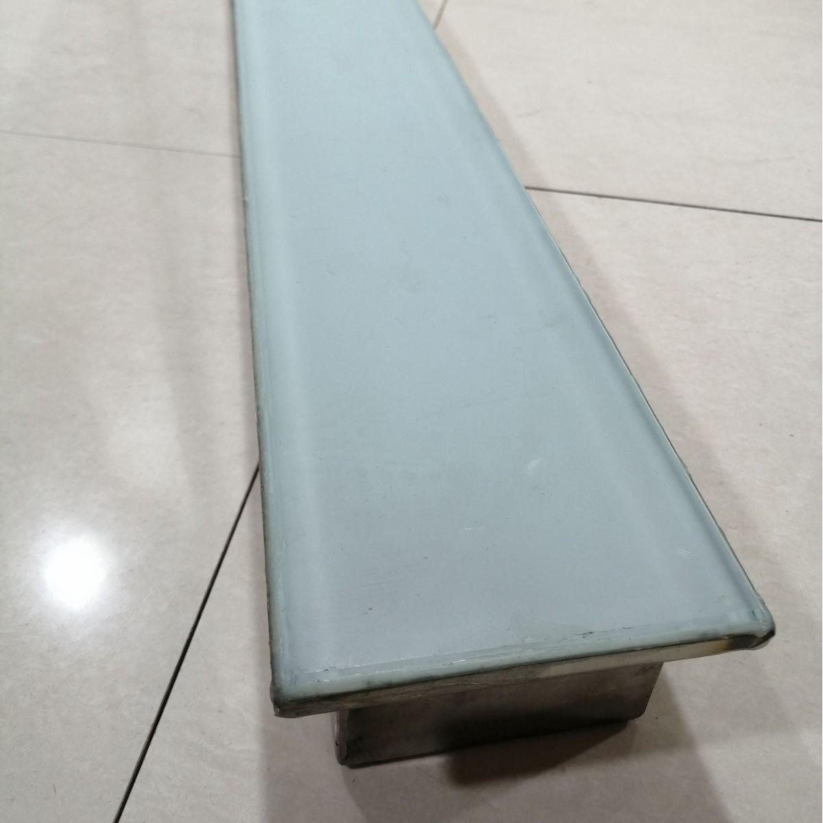 现货供应长条埋地灯户外防雨嵌入式草坪花园别墅不锈钢LED地砖灯