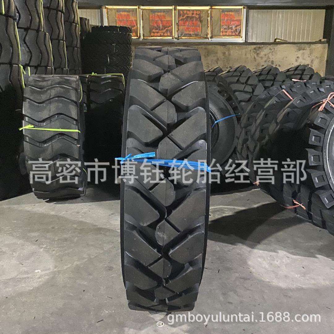 新源轮式挖掘机轮胎825-20 挖沟机工程轮胎825-16挖机轮胎