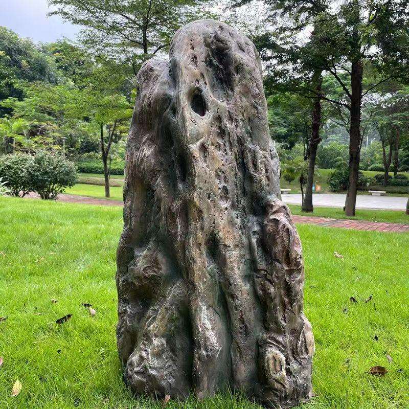 仿真空心石头造景庭院景观石户外庭院园林软装玻璃钢井盖假山摆件