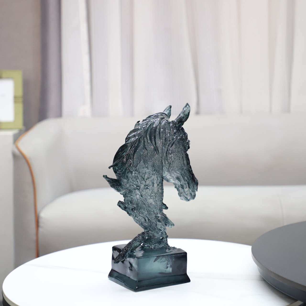 北欧创意透明树脂马头雕塑工艺品摆件玄关客厅书房电视柜家居饰品