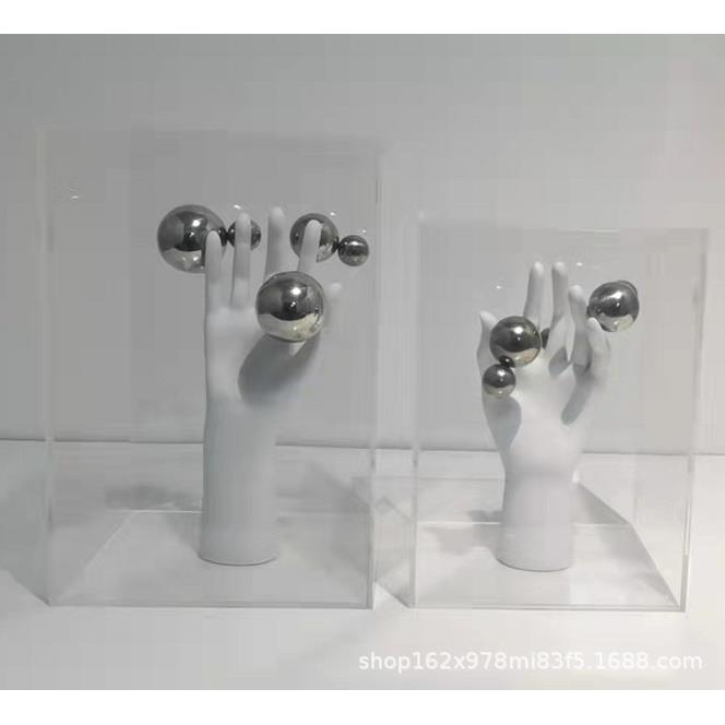 现代简约创意树脂手亚克力罩摆件样板房售楼处桌面书柜架子工艺品