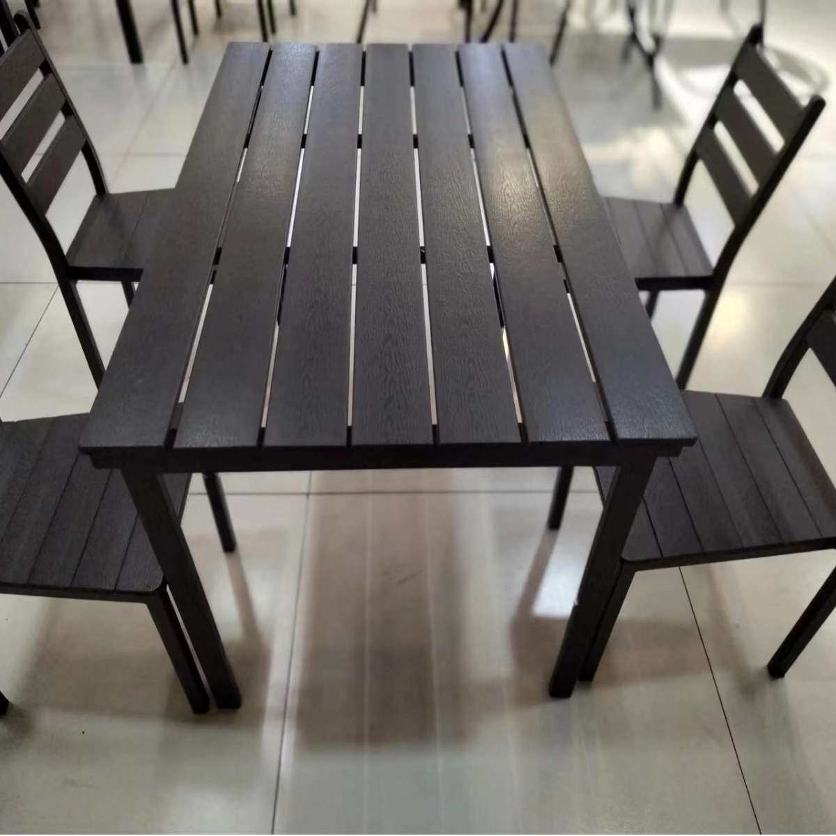 户外桌椅组合庭院家用铁艺防腐木桌凳度假村景区休闲茶桌凳厂家