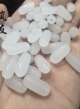 仿和田玉随形散珠青白玉米珠
