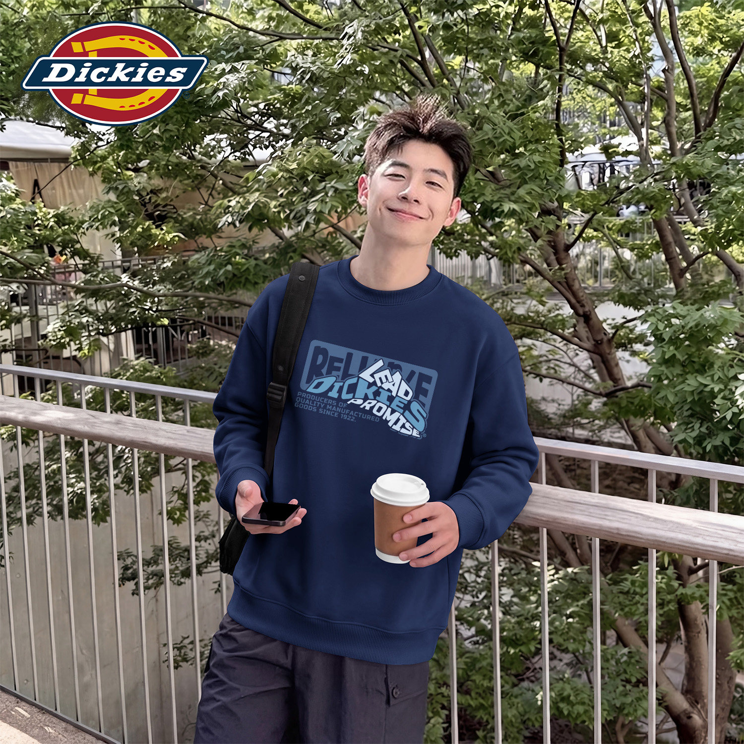 Dickies藏青色美式男生无帽卫衣