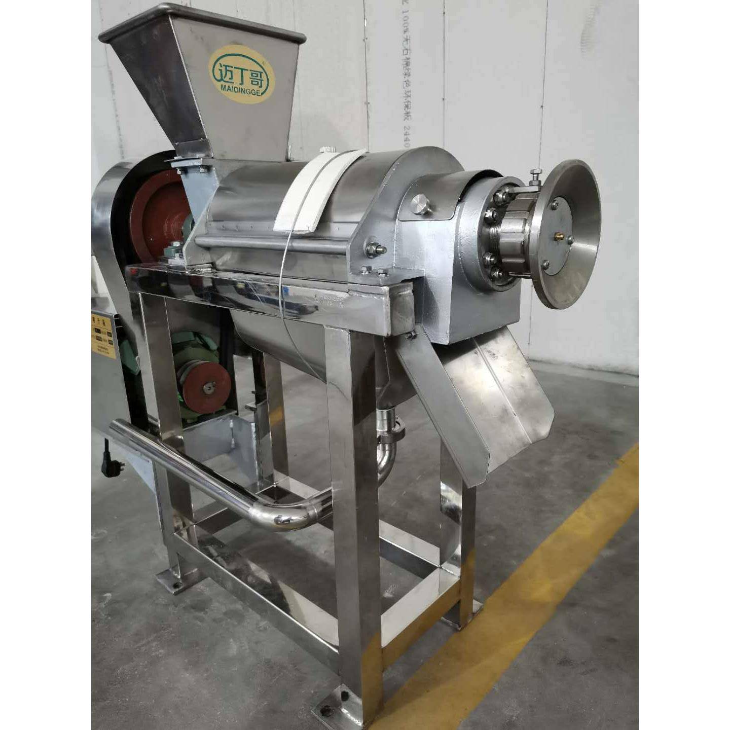 工厂供应果酒厂用大型可连续榨水果汁设备发酵后的酒糟压榨分离机