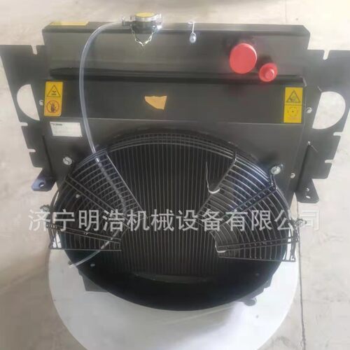 徐工XS222国三压路机水箱总成