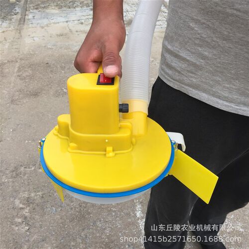 15-20米远射程电动投喂器 农用背负式电动撒肥机 轻便撒肥机