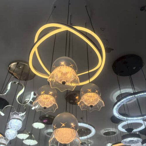 led新款吊灯高级感餐厅灯简?