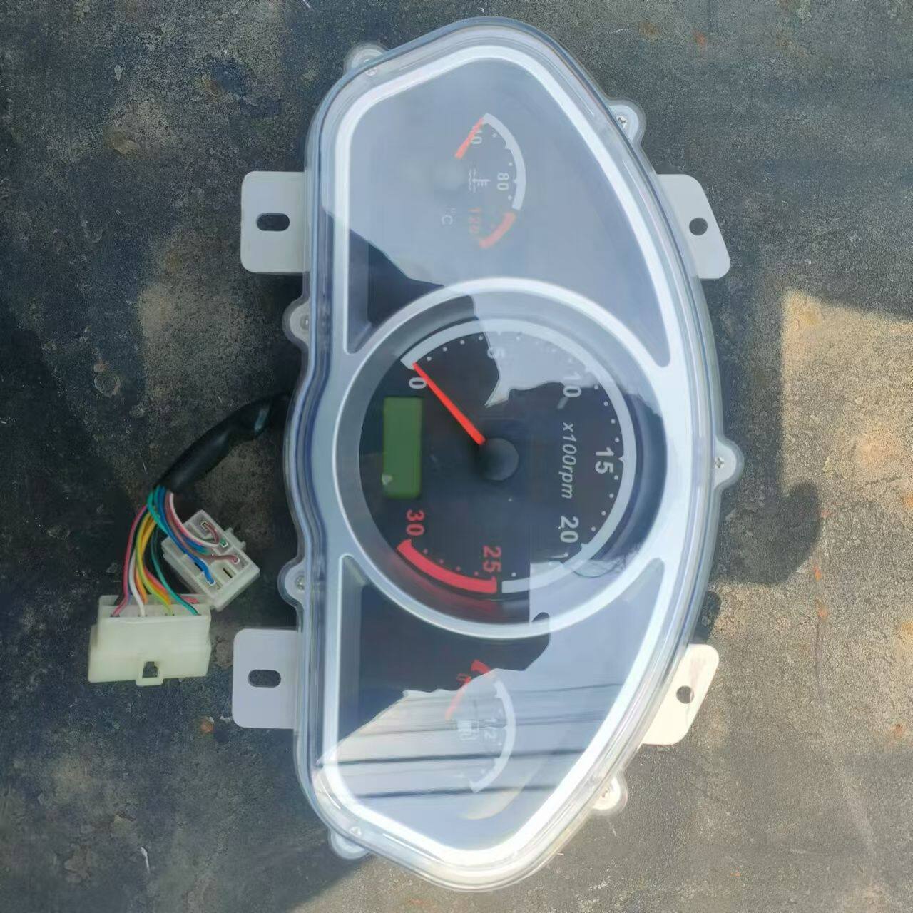 萨丁拖拉机仪表盘总成DB704