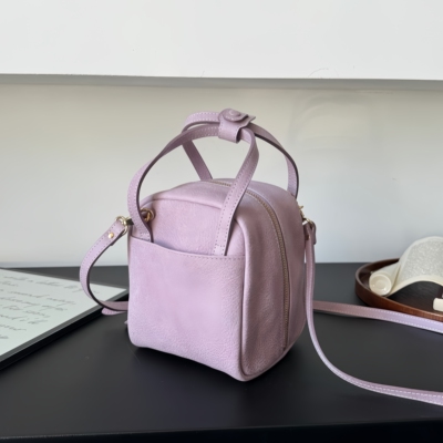 早春新款小众设计女款雾蜡皮吐司包真皮女包手提小方包斜搭百搭包