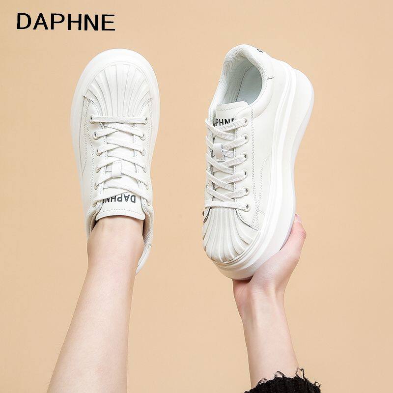 达芙妮2026春季新款贝壳头小白鞋女显高时尚厚底松糕网红休闲上班
